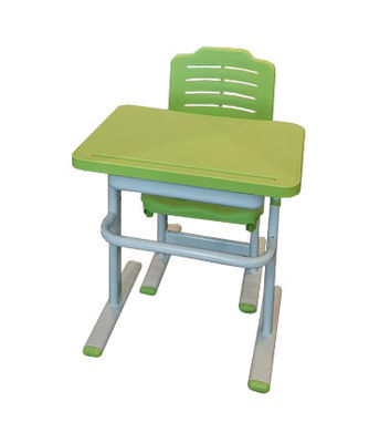 Het leren bureaus en stoelen voor studenten van de school van het staalkantoormeubilair